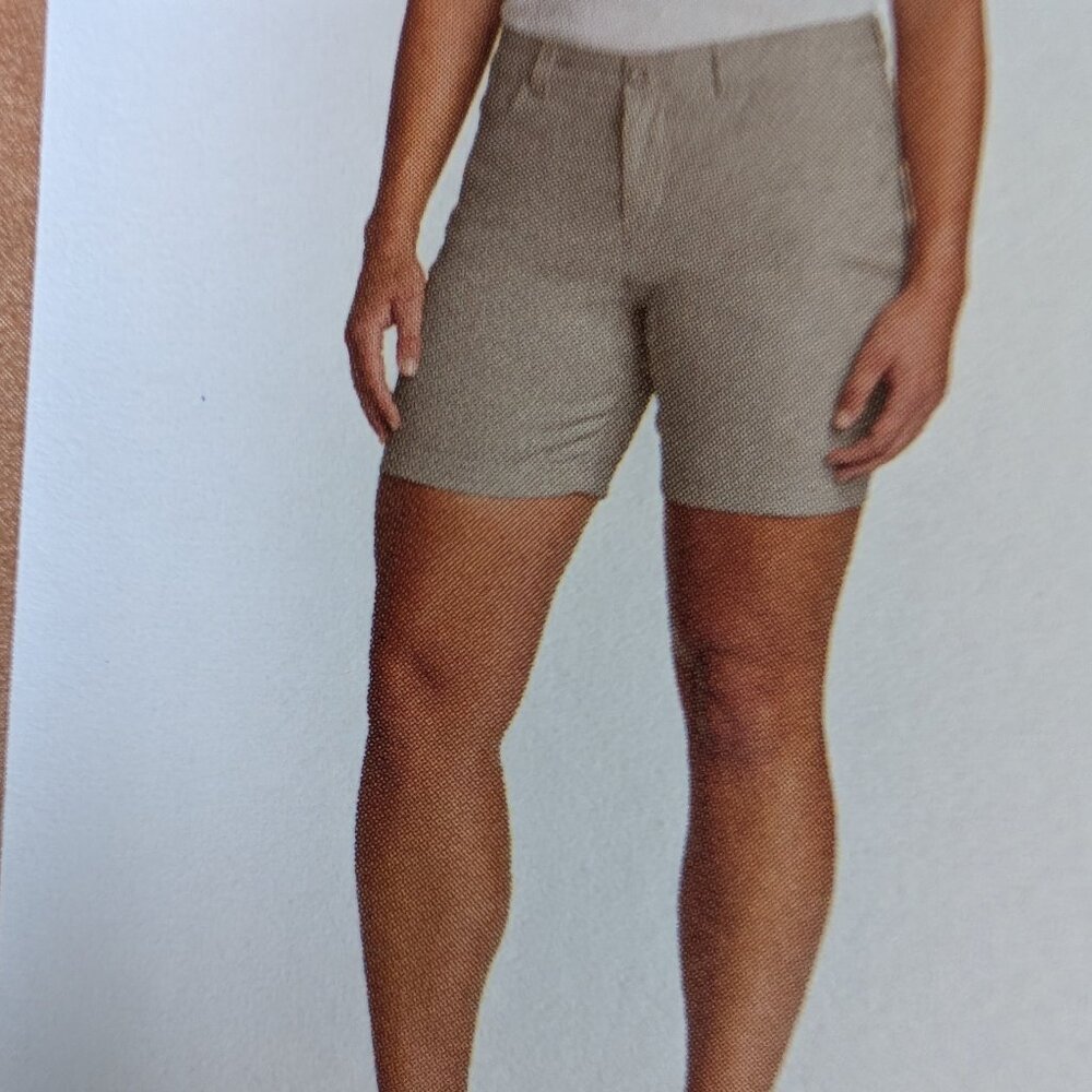 Women EDDIE BAUER UPF 50 Tech Shorts 7", 2 way stretch